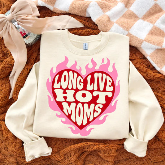 Hot Moms  Gildan Tee