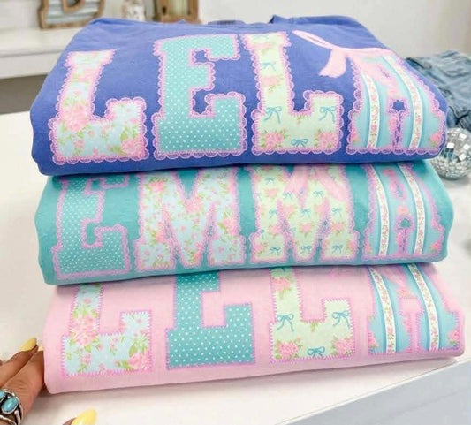 Dainty Custom L1  Gildan Tee